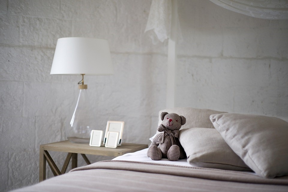 4 tips om je slaapkamer sfeervol te verlichten